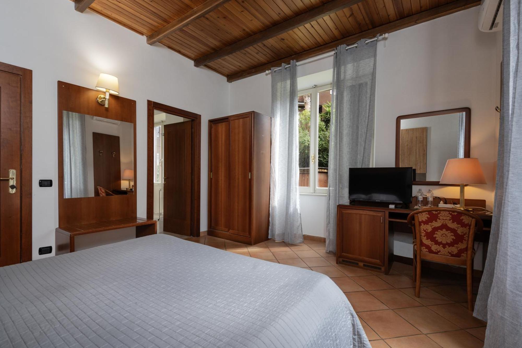 Comfort Rooms Villa Gaia Tor Vergata Róma Kültér fotó